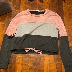 Pink gray and charcoal cropped tee with string to tighten!